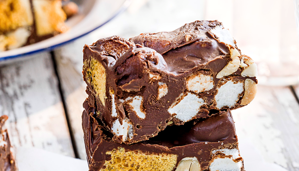 Salted peanut and honeycomb rocky road