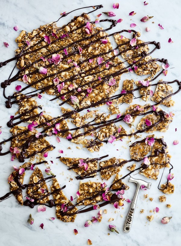 Salted peanut and puffed quinoa brittle