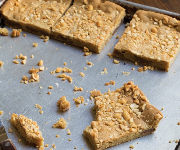 Salted-peanut blondies