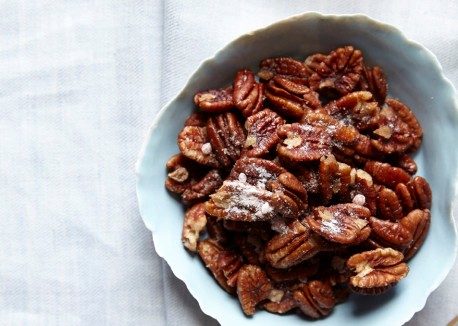 Salted slow-roasted pecans