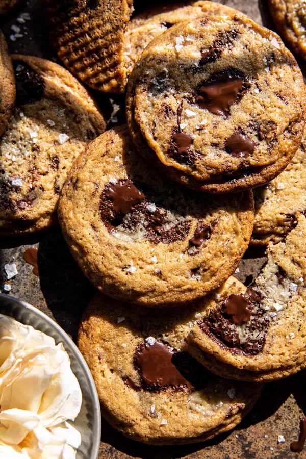 Salted tahini honey chocolate chunk cookies