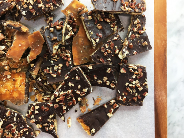 Saltine cracker candy