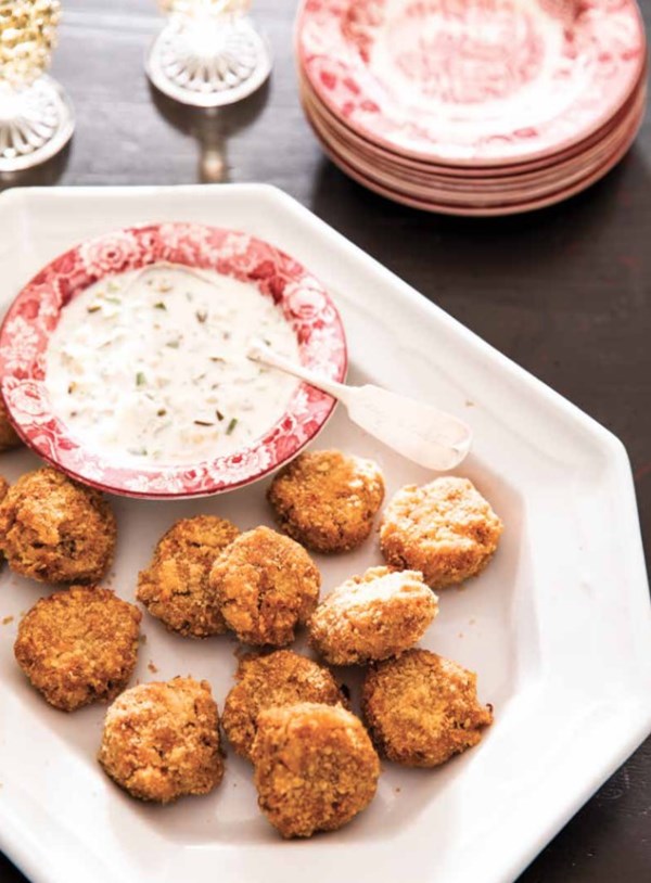 Saltine-crusted bite-size crab cakes with jalapeño tartar sauce