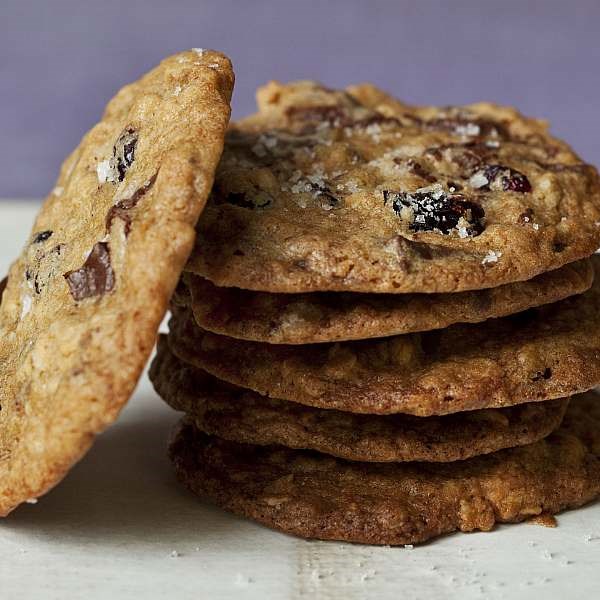 Salty oatmeal chocolate chunk cookies