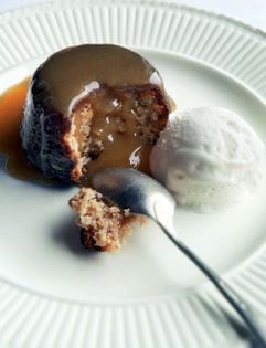 Salty sticky toffee puddings