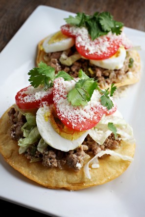Salvadoran enchiladas