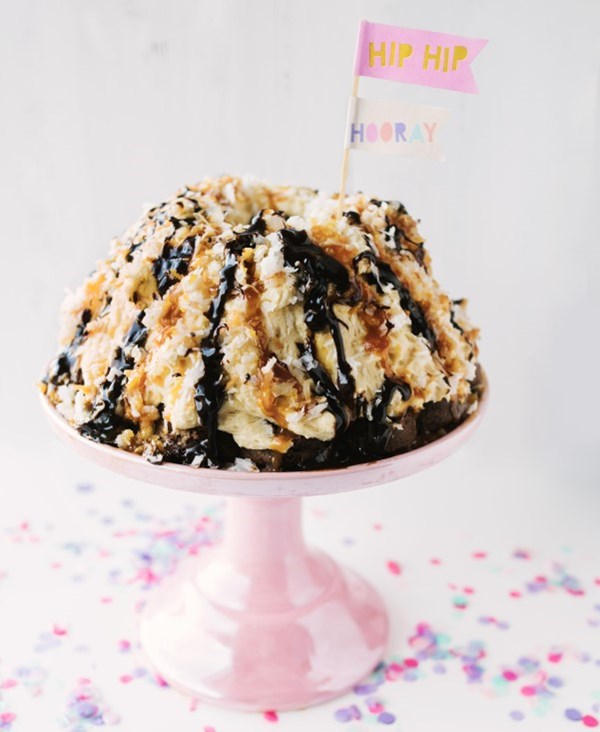 Samoa bundt cake 