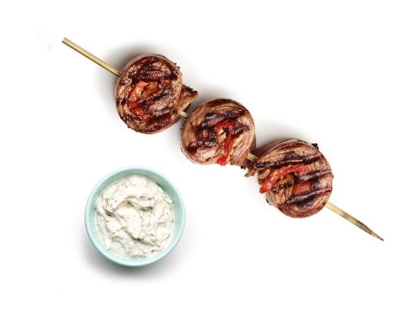 Sandra Lee's pepper steak skewers
