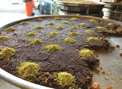 Saqallah's knafa Arabiya (Knafa Arabiya 2)