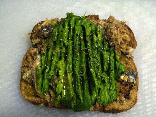 Sardine-avocado sandwiches