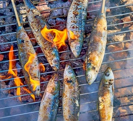 Sardine kushiyaki with oroshi daikon ponzu sauce