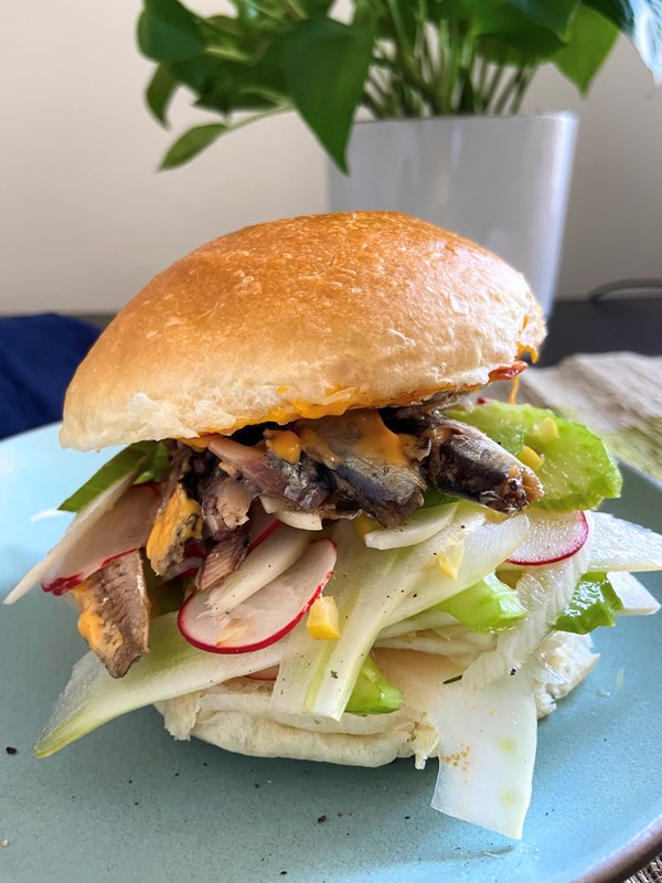 Sardine sandwich with crunchy fennel slaw