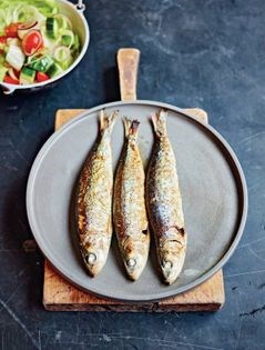 Sardines with mixed salad (Sardines un soir d'eté)