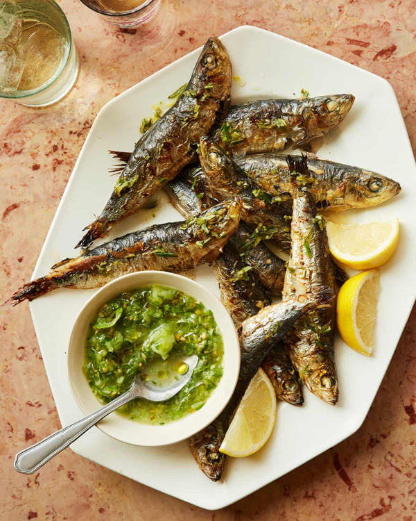 Sardines with quick-fermented tomato sauce