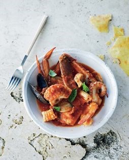 Sardinian seafood soup (Sa cassola)
