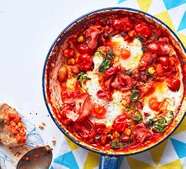 Saucy bean baked eggs