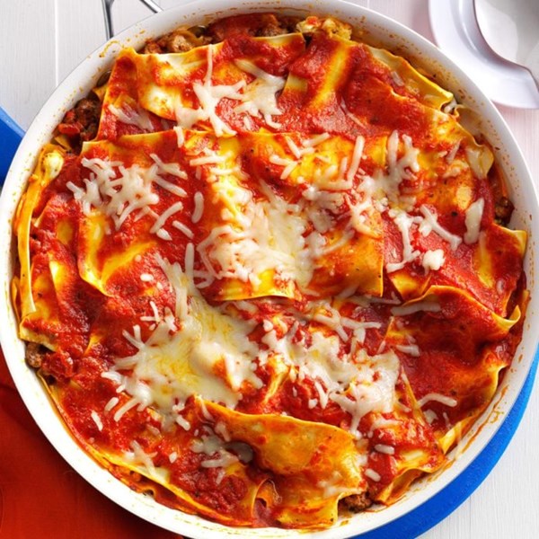 Saucy skillet lasagna