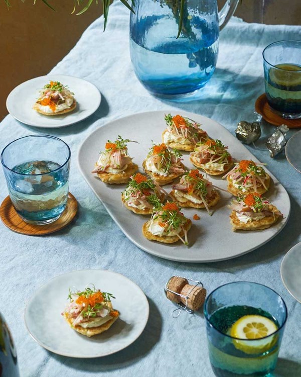 Sauerkraut blinis with smoked mackerel & radish