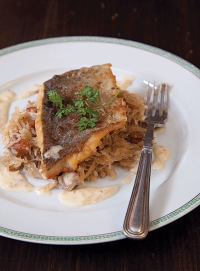 Sauerkraut with fish in cream sauce (Choucroute au poisson)
