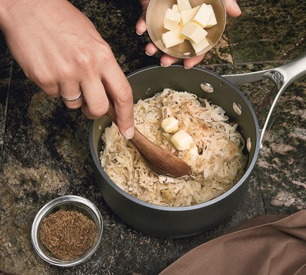 Sauerkraut with gin and caraway