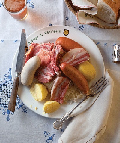  Sauerkraut with pork and sausages (Choucroute garnie)