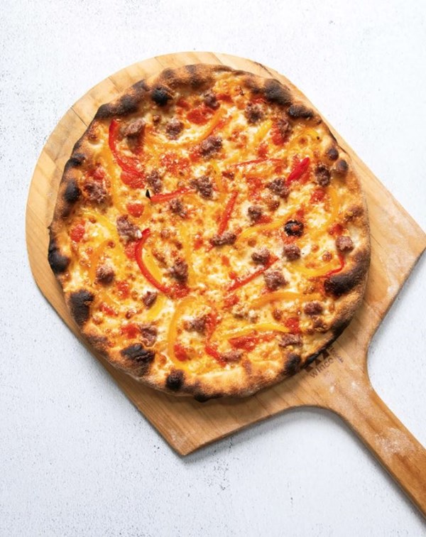 Sausage and pepper pizza