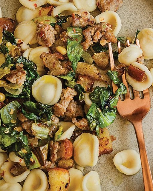 Sausage, escarole, & bread pasta