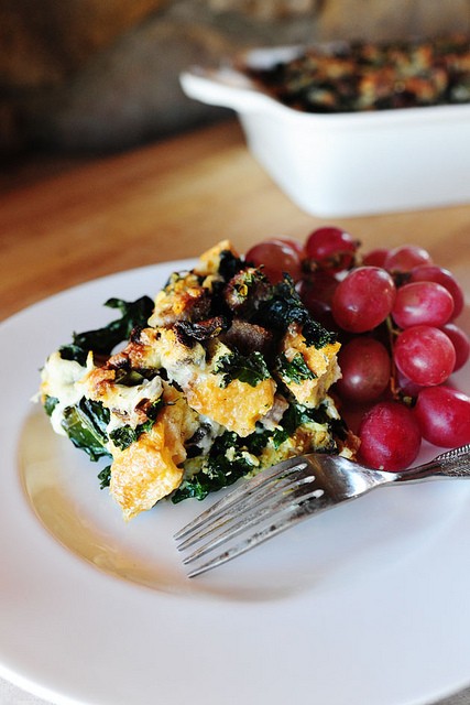 Sausage-kale breakfast strata