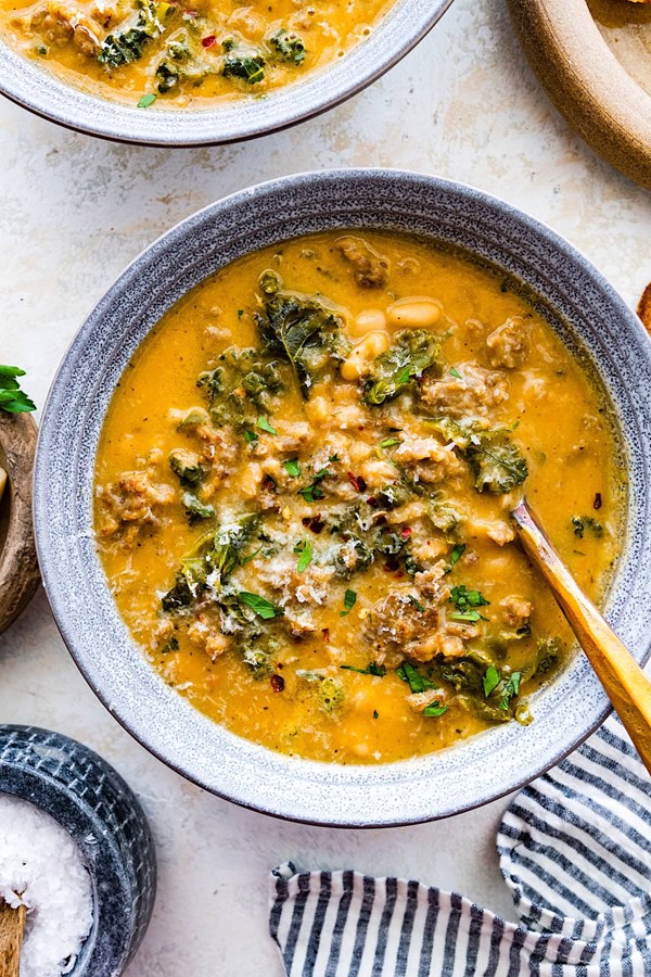 Sausage kale white bean soup