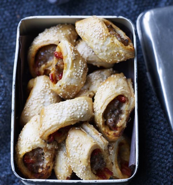 Sausage rolls with harissa and roasted peppers