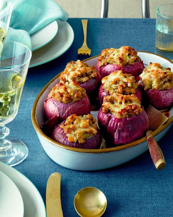 Sausage-stuffed red onions