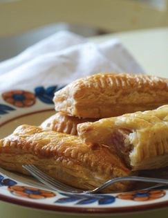 Sausages in puff pastry