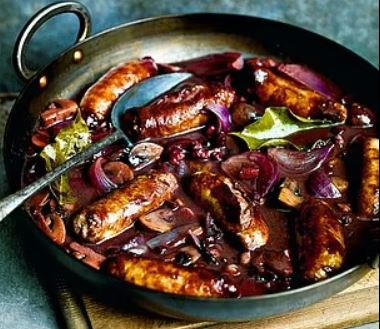 Sausages in red wine [Kate Humble]