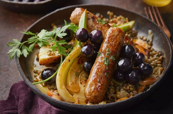 Sausages with lentils & pickled grapes