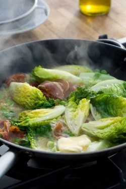 Sauté of peas and lettuce