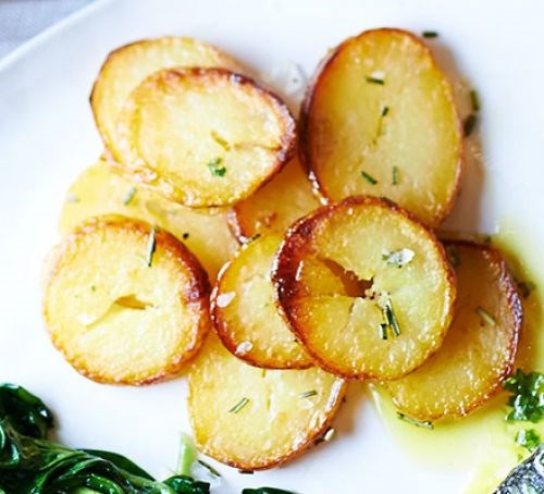 Sauté potatoes with sea salt & rosemary 