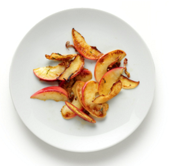 Sautéed apples with shallots and thyme