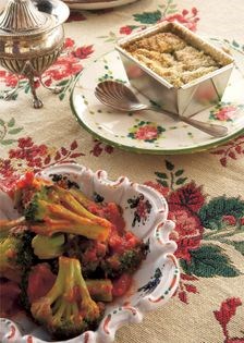 Sautéed broccoli with tomato