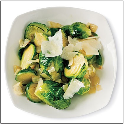 Sautéed Brussels sprouts with garlic and pecorino