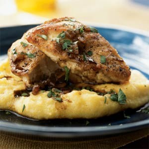 Sautéed chicken breasts with balsamic vinegar pan sauce