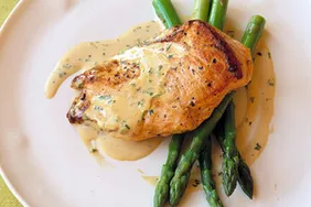 Sautéed chicken in mustard-cream sauce