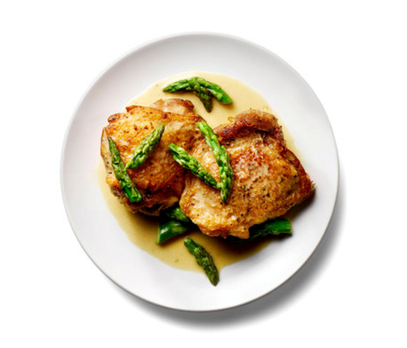 Sautéed chicken with asparagus and mustard