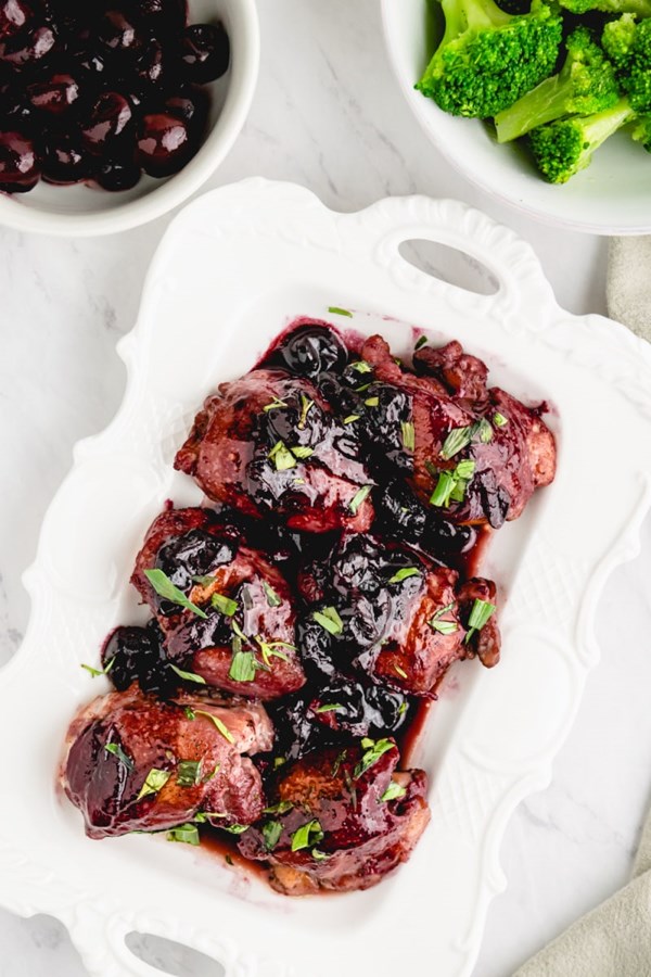Sauteed chicken with cherries