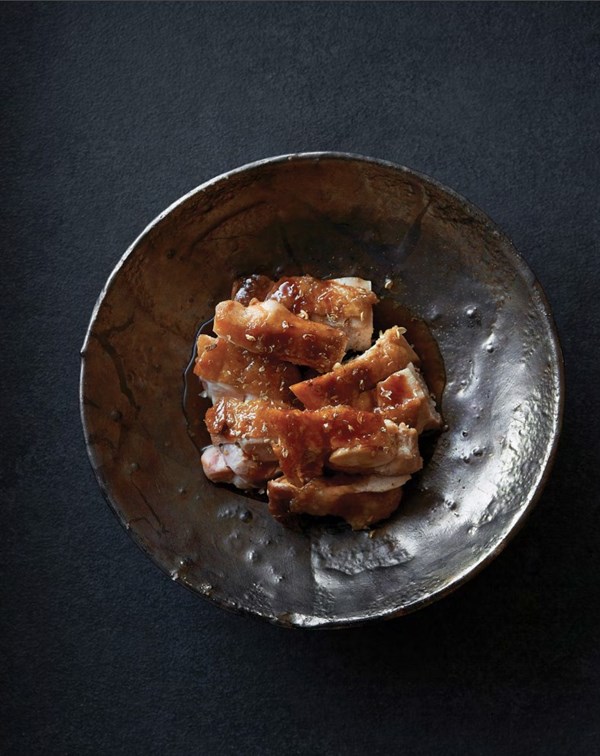 Sautéed chicken with teriyaki sauce 