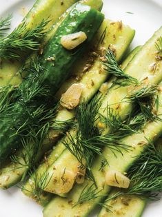 Sautéed cucumbers with fennel seeds (Podsmażane ogórki z nasionami kopru włoskiego)
