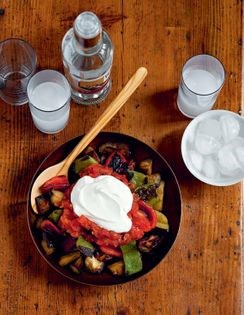 Sautéed eggplant and capsicum (Köpoglu)