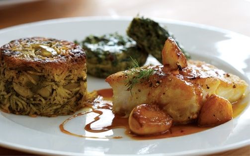 Sautéed fish with garlic and bitter orange (Mahi-ye sir-dagh ba narenj)