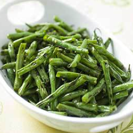 Sautéed green beans with garlic and herbs