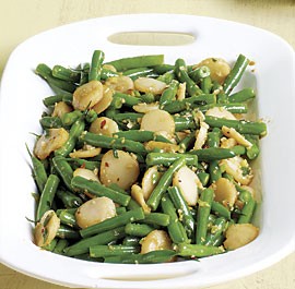 Sautéed green beans with water chestnuts, red pepper flakes, and ginger