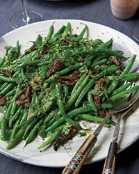 Sautéed haricots verts and morels with scallions